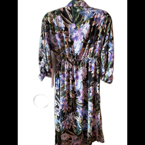 L.I.F.E. Semi sheer floral cardigan NWT - Picture 2 of 4